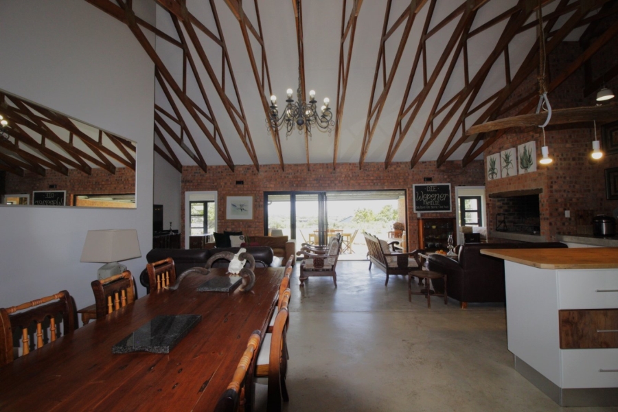 4 Bedroom Property for Sale in Paradise Beach Eastern Cape